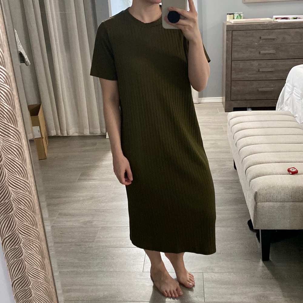 Forever 21 olive green wide ribbed shirt dress